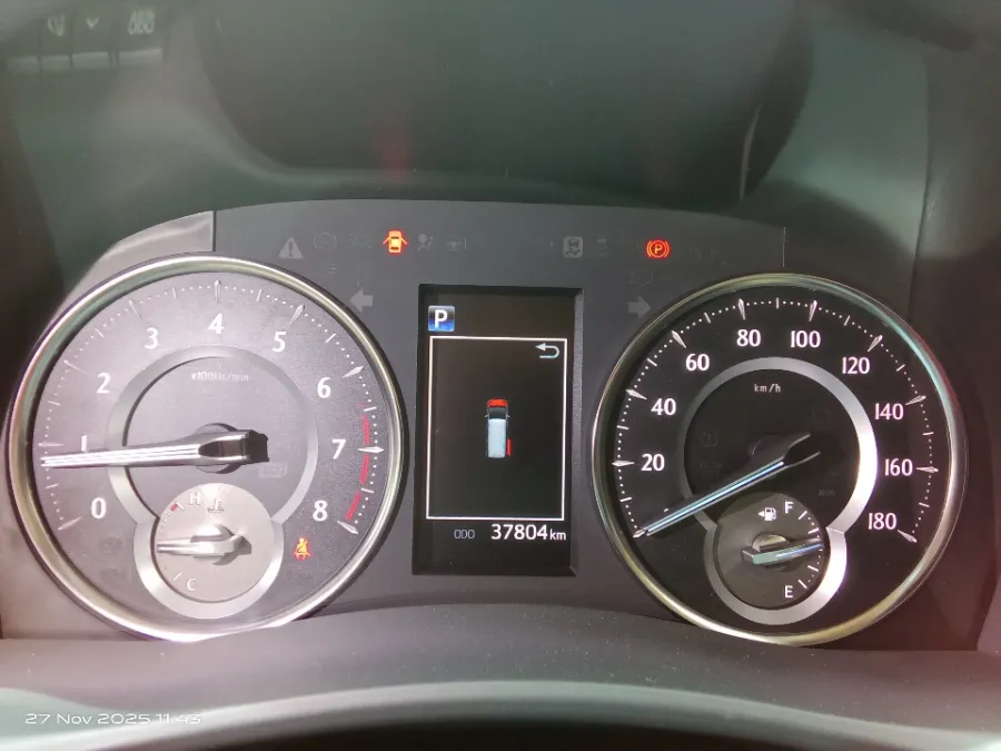 Foto Mobil Bekas Odometer Toyota Alphard 2.5 G tahun 2023