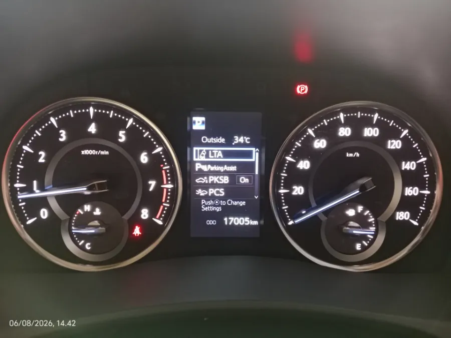 Foto Mobil Bekas Odometer Toyota Alphard 2.5 G tahun 2023