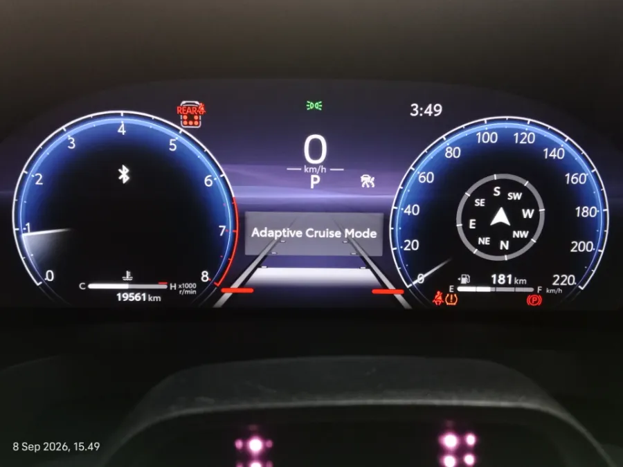 Foto Mobil Bekas Odometer Toyota Alphard 2.5 G tahun 2023