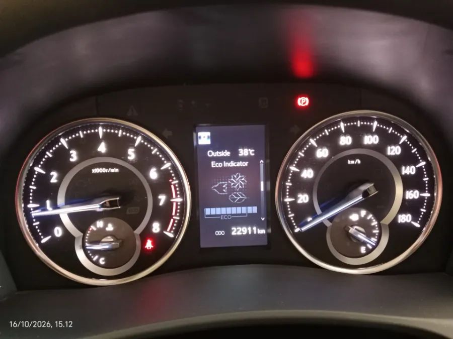 Foto Mobil Bekas Odometer Toyota Alphard 2.5 G tahun 2023