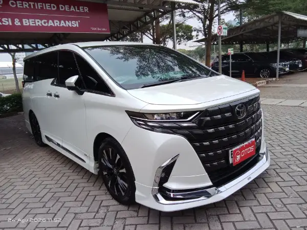 2025 Toyota Alphard 2.5 HEV