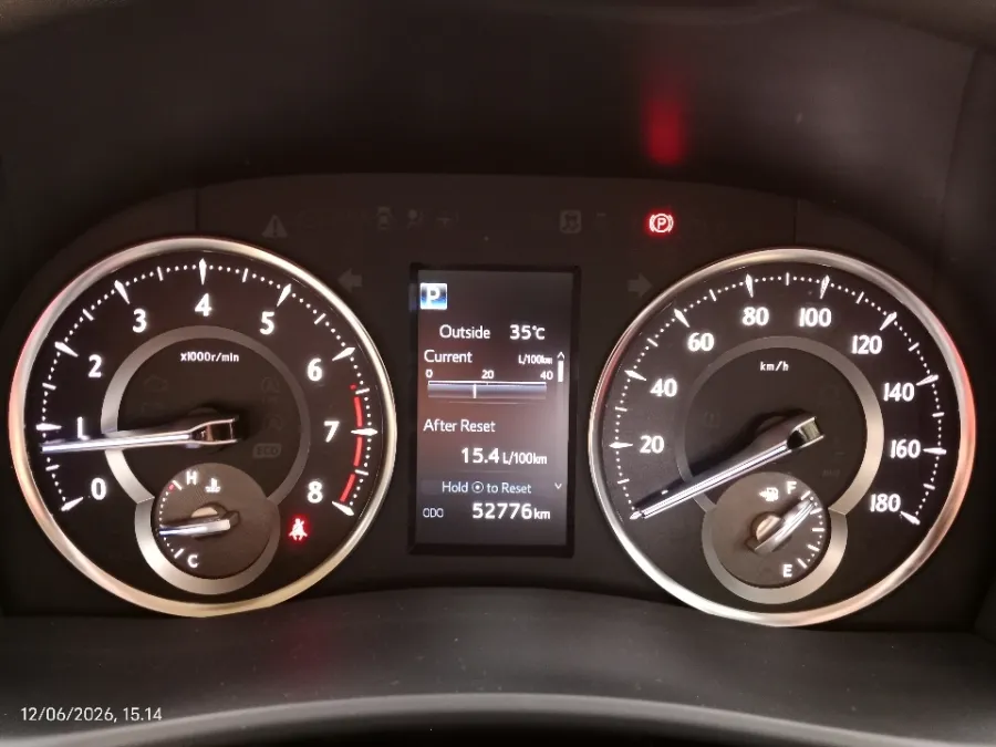 Foto Mobil Bekas Odometer Toyota Alphard 2.5 X tahun 2020