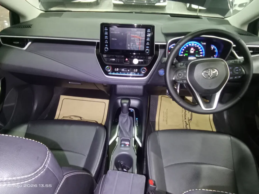 Foto Mobil Bekas Dashboard Toyota Altis 1.8 tahun 2021