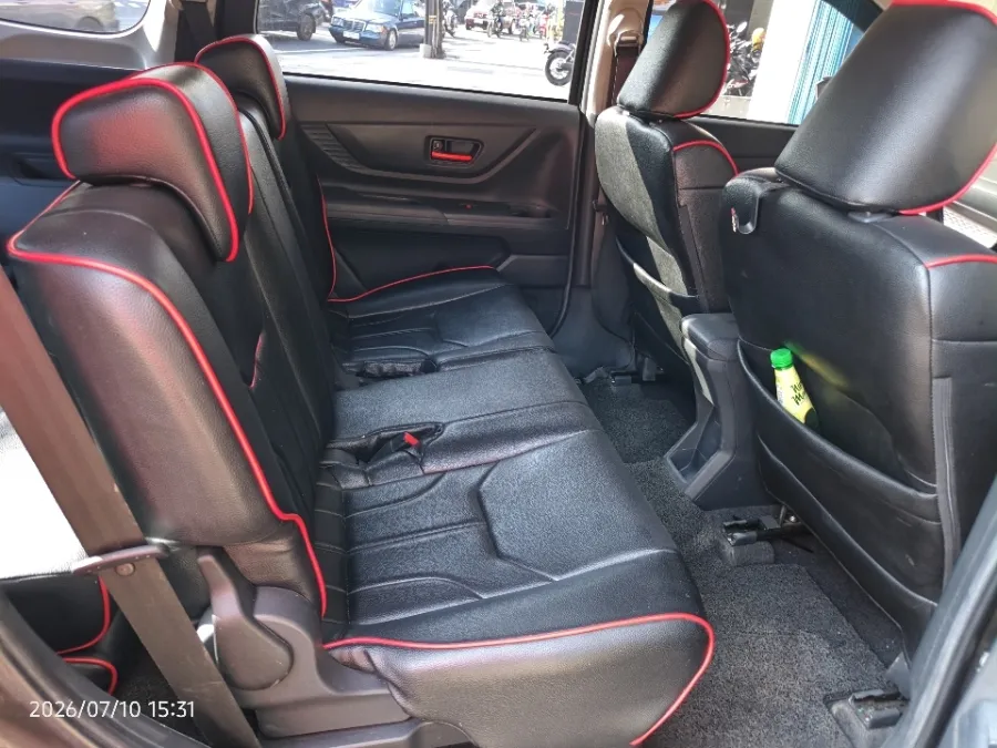 Foto Mobil Bekas Kabin Belakang Toyota Avanza 1.3 tahun 2022