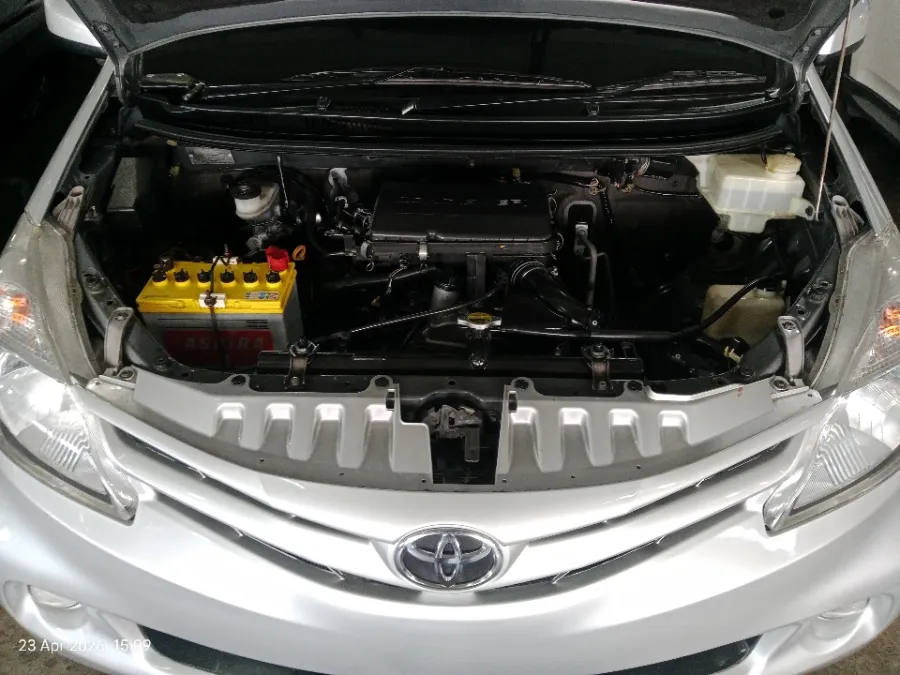 Foto Mobil Bekas Mesin Toyota Avanza 1.3 E tahun 2013