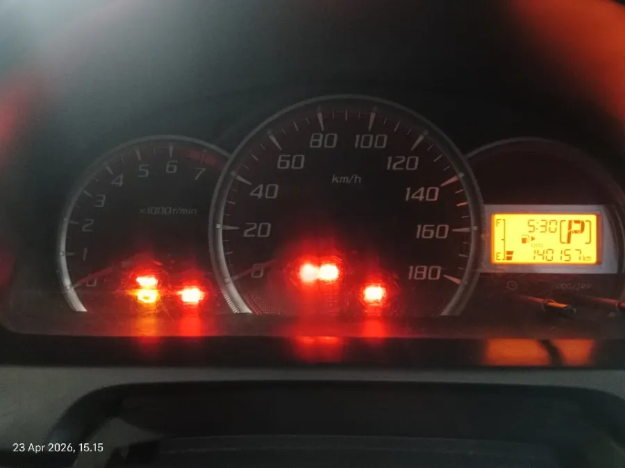 Foto Mobil Bekas Odometer Toyota Avanza 1.3 E tahun 2013