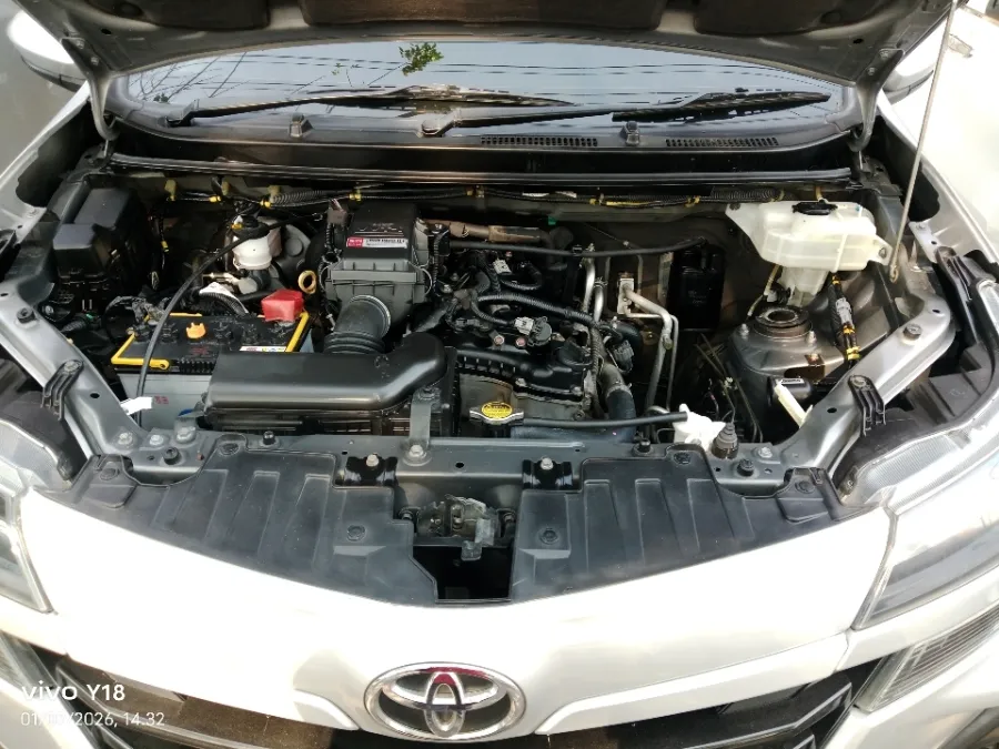 Foto Mobil Bekas Mesin Toyota Avanza 1.3 E tahun 2020
