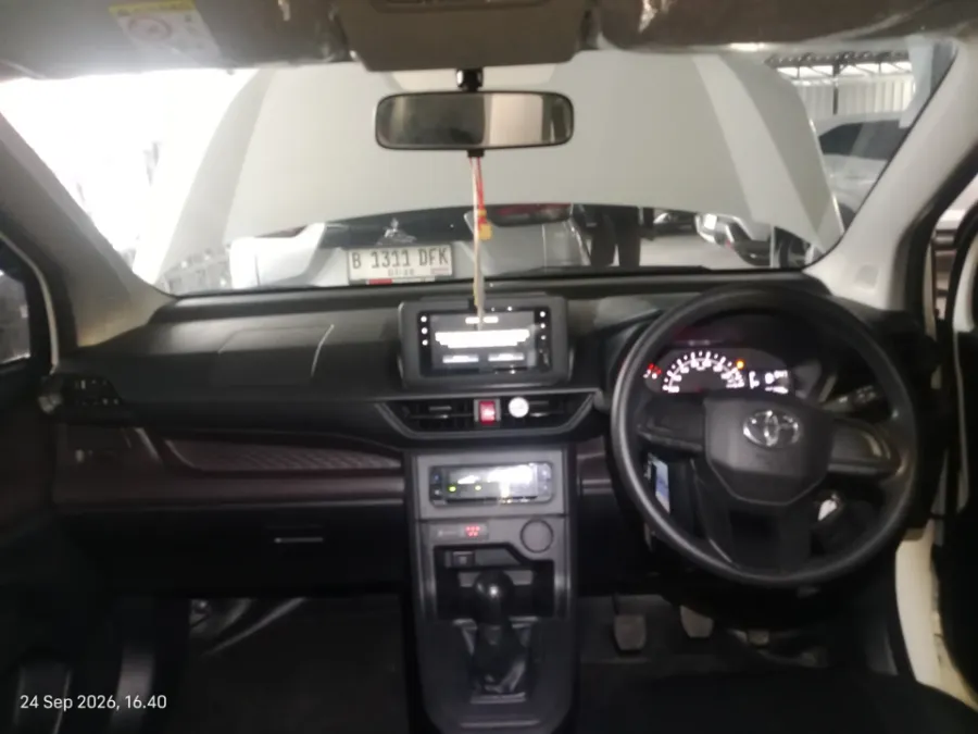 Foto Mobil Bekas Dashboard Toyota Avanza 1.3 E tahun 2022