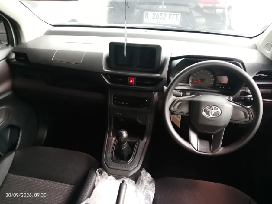 Foto Mobil Bekas Dashboard Toyota Avanza 1.3 E tahun 2022