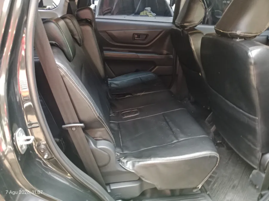 Foto Mobil Bekas Kabin Belakang Toyota Avanza 1.3 E tahun 2022