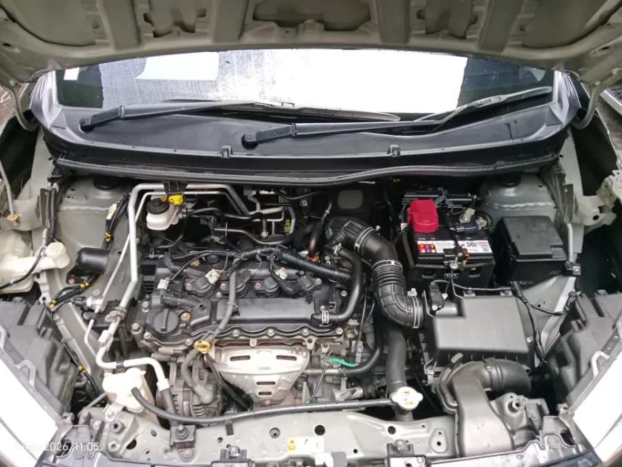 Foto Mobil Bekas Mesin Toyota Avanza 1.3 E tahun 2022
