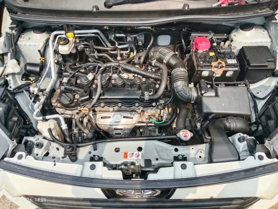 Foto Mobil Bekas Mesin Toyota Avanza 1.3 E tahun 2022