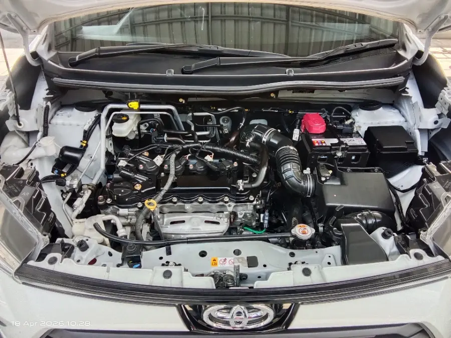 Foto Mobil Bekas Mesin Toyota Avanza 1.3 E tahun 2023