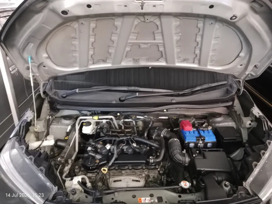 Foto Mobil Bekas Mesin Toyota Avanza 1.3 E tahun 2023