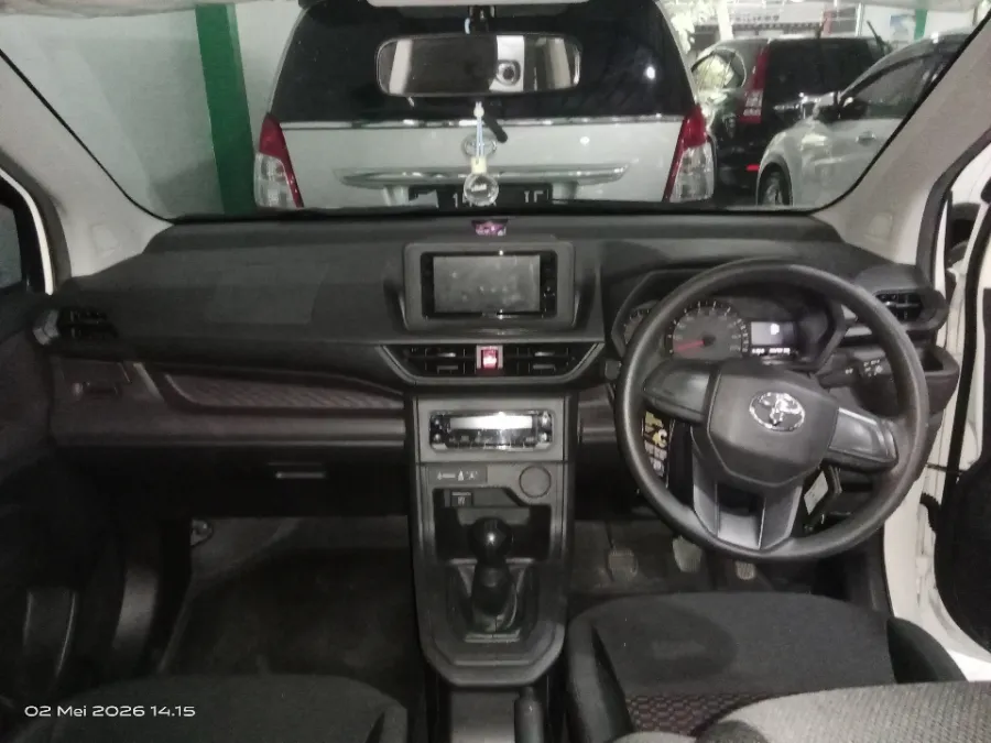 Foto Mobil Bekas Dashboard Toyota Avanza 1.3 E tahun 2025