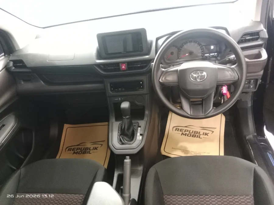 Foto Mobil Bekas Dashboard Toyota Avanza 1.3 E tahun 2025