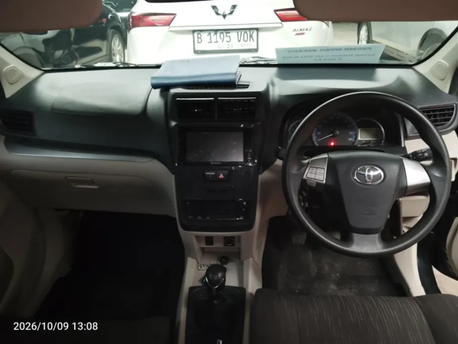 Foto Mobil Bekas Dashboard Toyota Avanza 1.3 E tahun 2025
