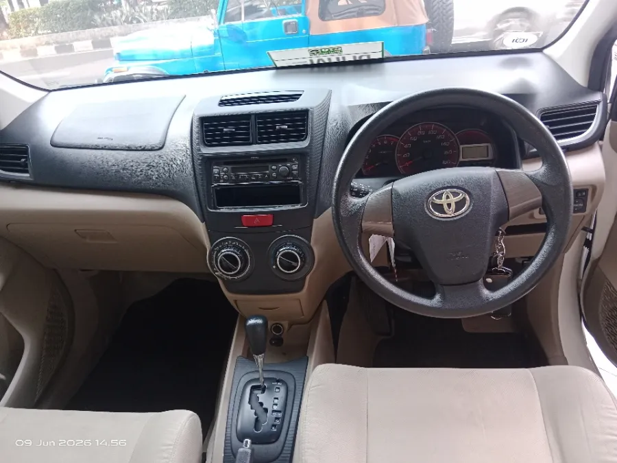 Foto Mobil Bekas Dashboard Toyota Avanza 1.3 G tahun 2015
