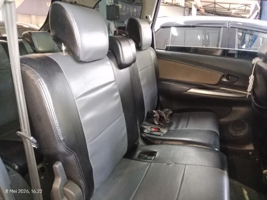 Foto Mobil Bekas Kabin Belakang Toyota Avanza 1.3 G tahun 2015