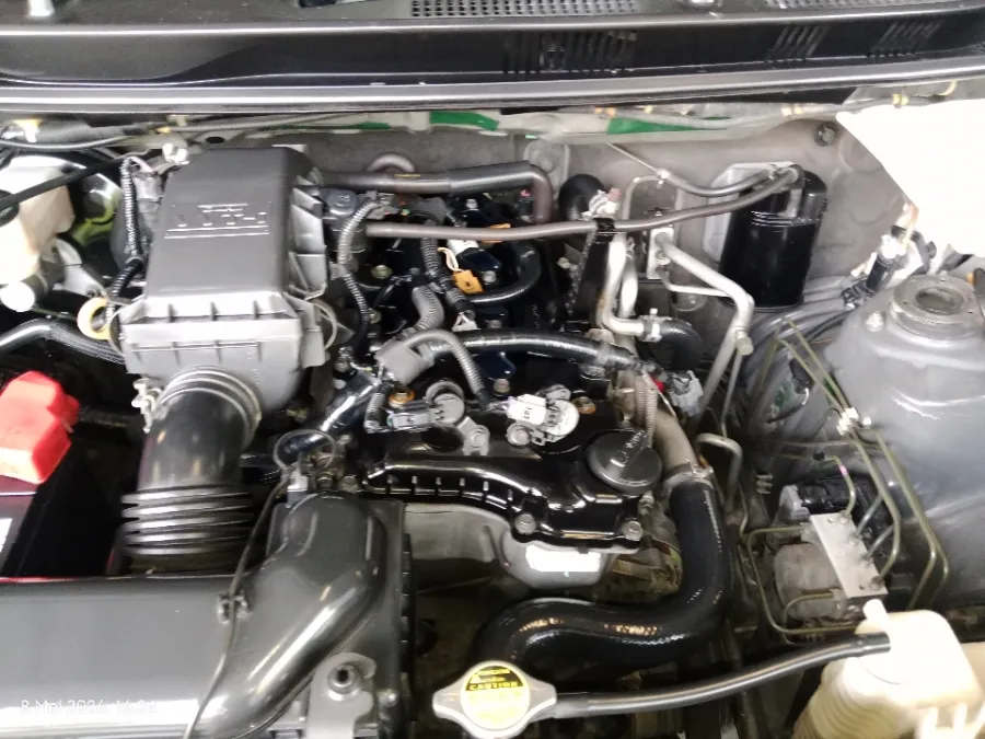 Foto Mobil Bekas Mesin Toyota Avanza 1.3 G tahun 2015