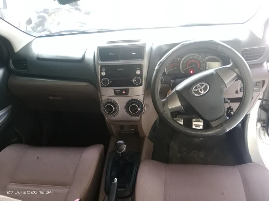 Foto Mobil Bekas Dashboard Toyota Avanza 1.3 G tahun 2016