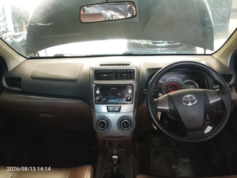 Foto Mobil Bekas Dashboard Toyota Avanza 1.3 G tahun 2016