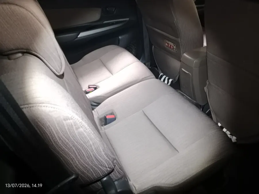 Foto Mobil Bekas Kabin Belakang Toyota Avanza 1.3 G tahun 2016