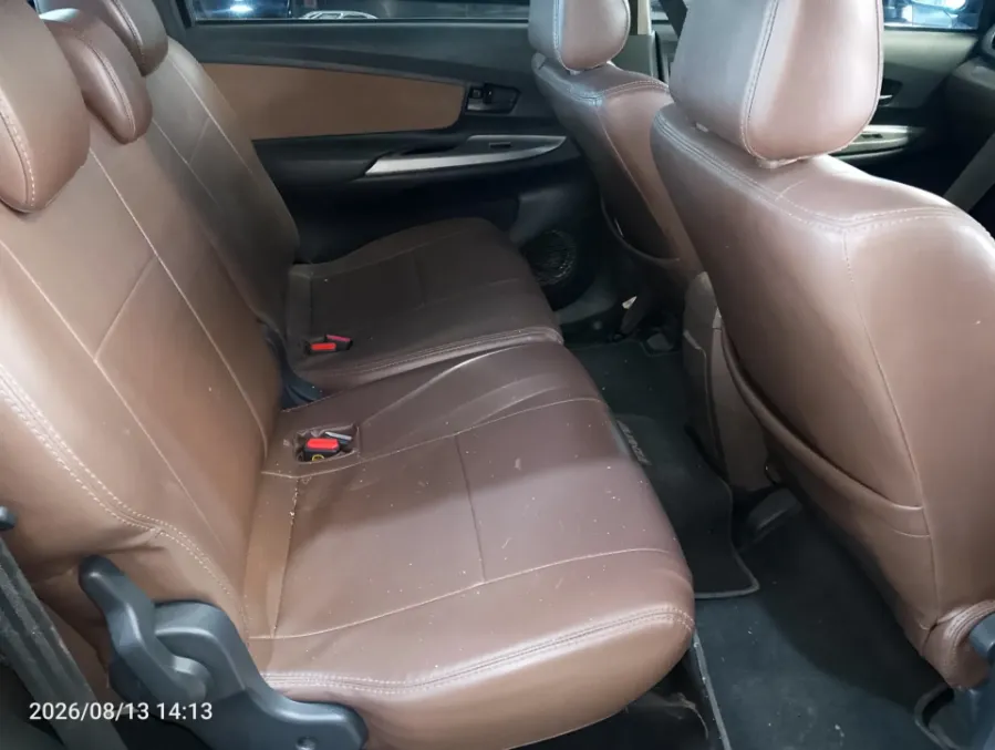 Foto Mobil Bekas Kabin Belakang Toyota Avanza 1.3 G tahun 2016