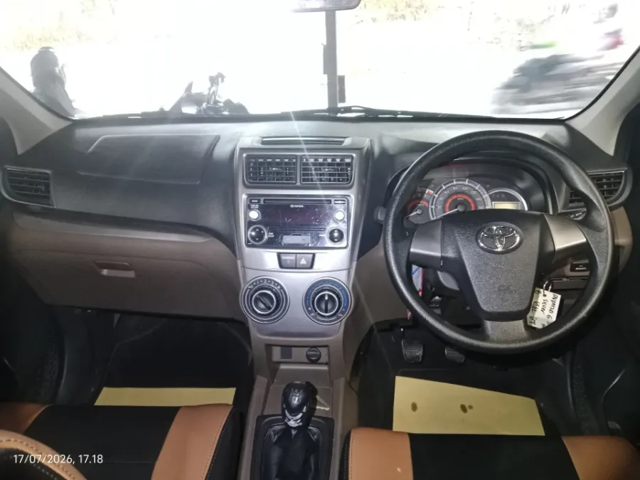 Foto Mobil Bekas Dashboard Toyota Avanza 1.3 G tahun 2017