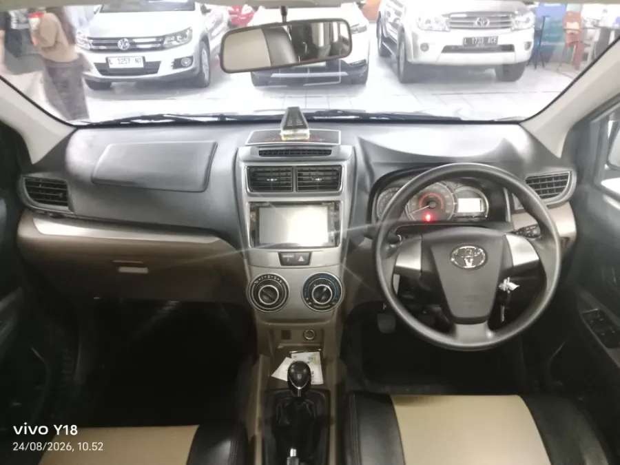 Foto Mobil Bekas Dashboard Toyota Avanza 1.3 G tahun 2017