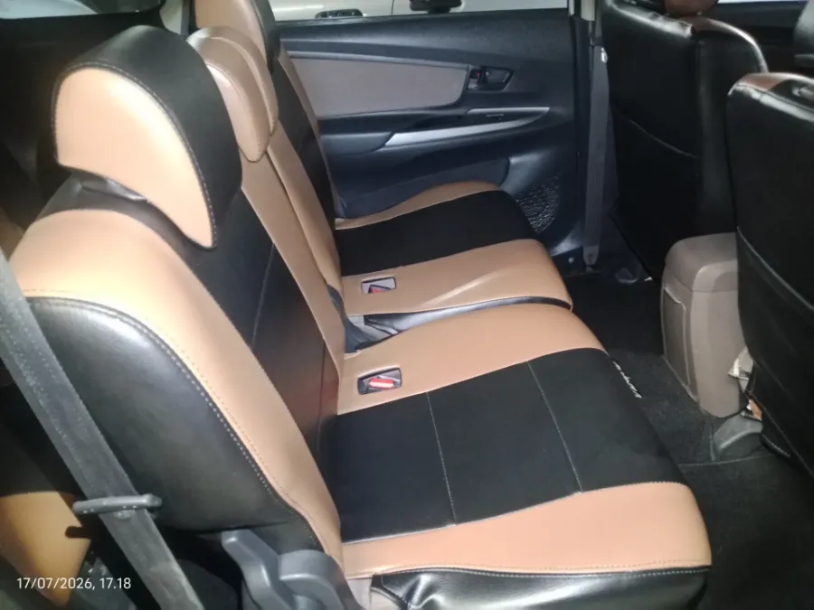Foto Mobil Bekas Kabin Belakang Toyota Avanza 1.3 G tahun 2017