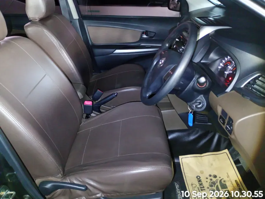 Foto Mobil Bekas Kabin Depan Toyota Avanza 1.3 G tahun 2017