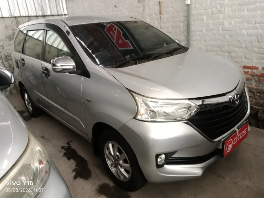 Foto Mobil Bekas Kanan Depan Toyota Avanza 1.3 G tahun 2017