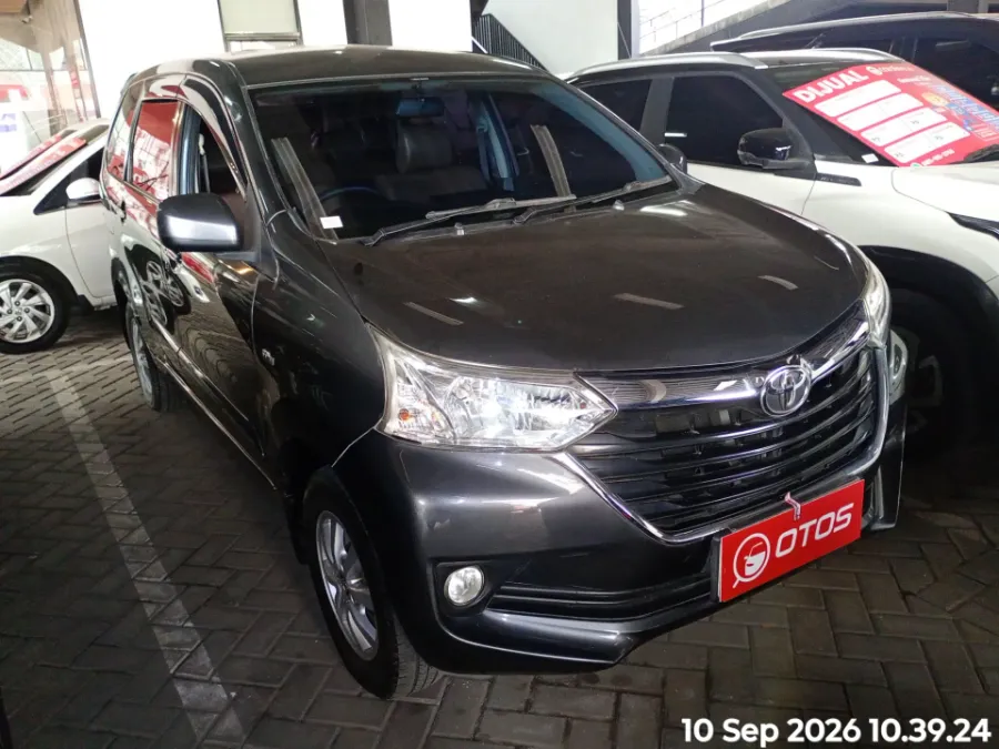 Foto Mobil Bekas Kanan Depan Toyota Avanza 1.3 G tahun 2017