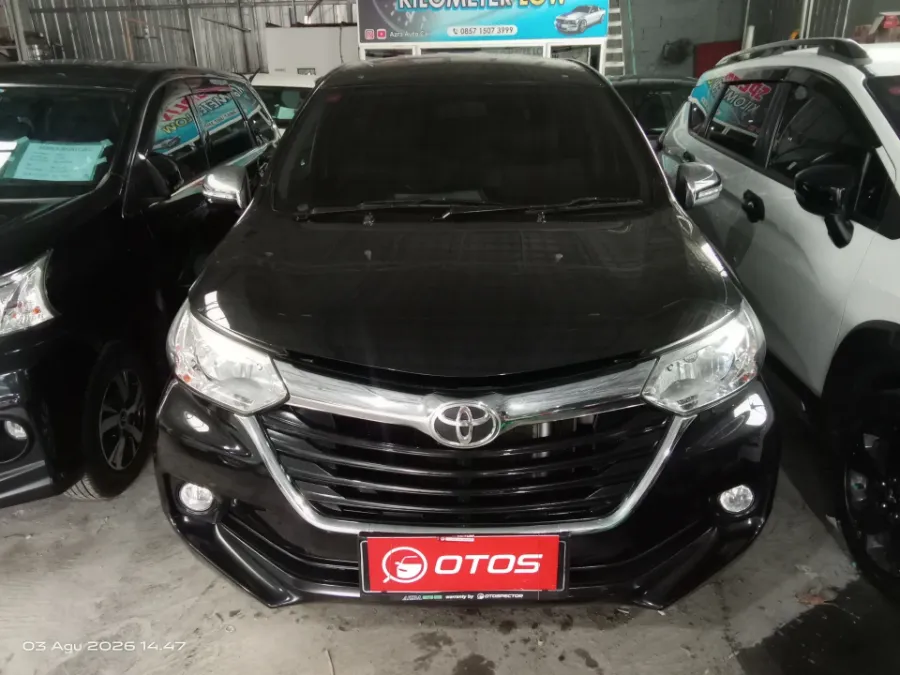 Foto Mobil Bekas Tampak Depan Toyota Avanza 1.3 G tahun 2017