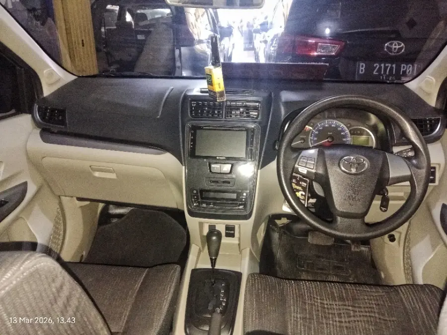 Foto Mobil Bekas Dashboard Toyota Avanza 1.3 G tahun 2020