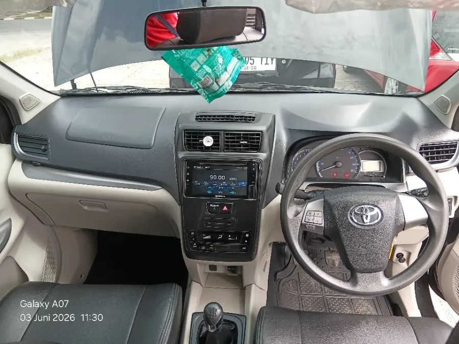 Foto Mobil Bekas Dashboard Toyota Avanza 1.3 G tahun 2020