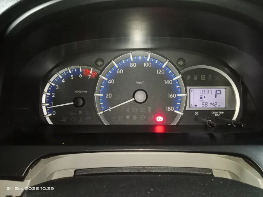 Foto Mobil Bekas Odometer Toyota Avanza 1.3 G tahun 2020