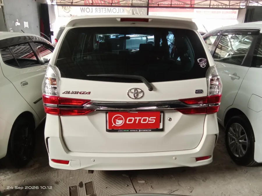Foto Mobil Bekas Tampak Belakang Toyota Avanza 1.3 G tahun 2020