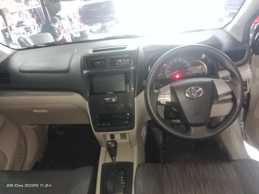 Foto Mobil Bekas Dashboard Toyota Avanza 1.3 G tahun 2021