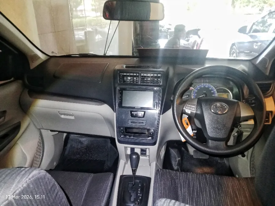 Foto Mobil Bekas Dashboard Toyota Avanza 1.3 G tahun 2021