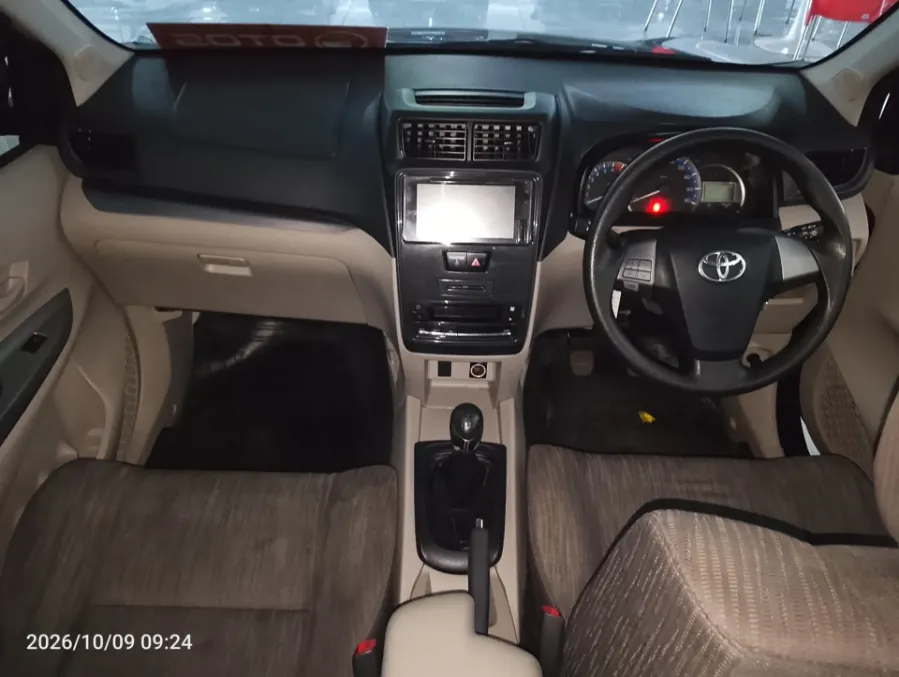 Foto Mobil Bekas Dashboard Toyota Avanza 1.3 G tahun 2021