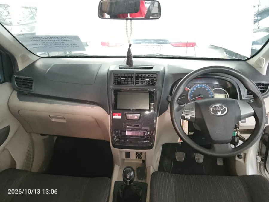 Foto Mobil Bekas Dashboard Toyota Avanza 1.3 G tahun 2021