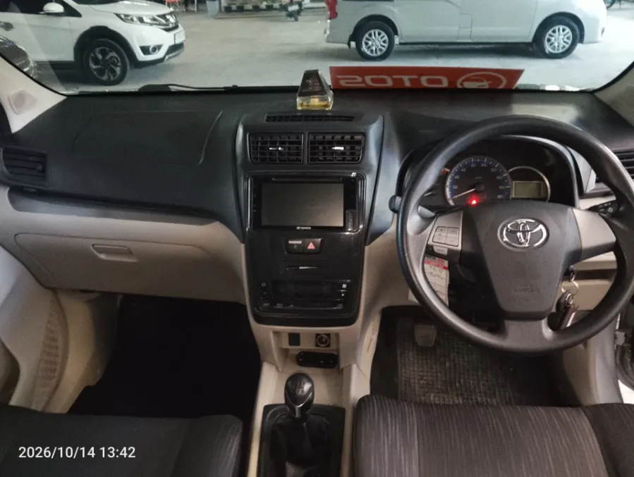 Foto Mobil Bekas Dashboard Toyota Avanza 1.3 G tahun 2021