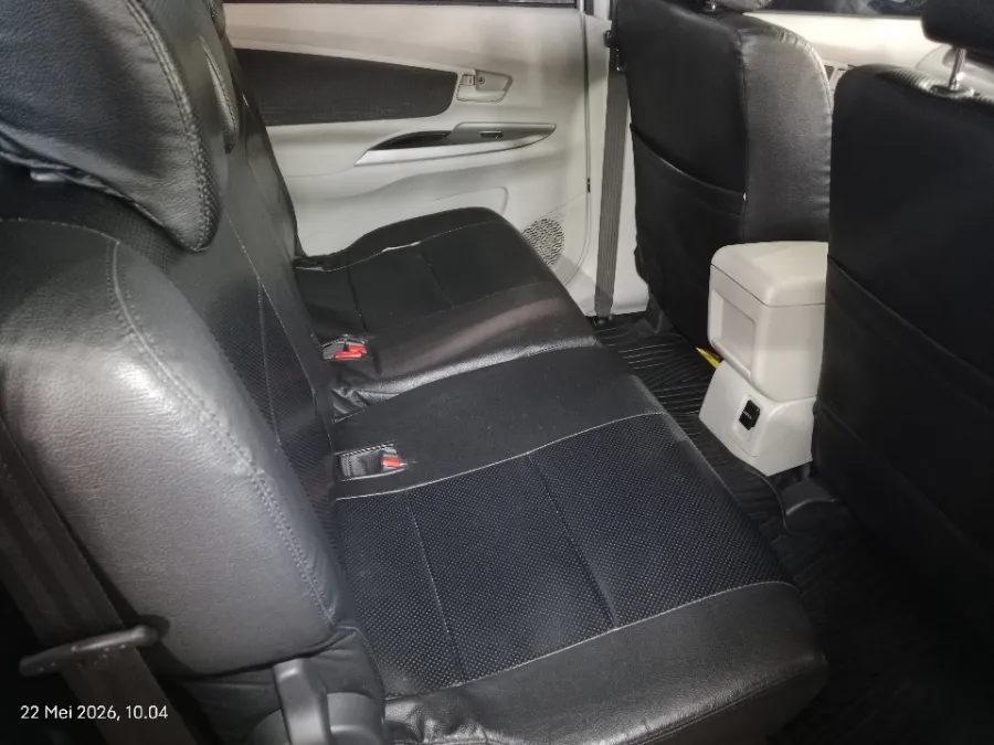 Foto Mobil Bekas Kabin Belakang Toyota Avanza 1.3 G tahun 2021