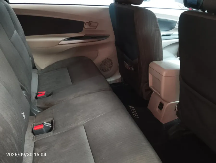 Foto Mobil Bekas Kabin Belakang Toyota Avanza 1.3 G tahun 2021