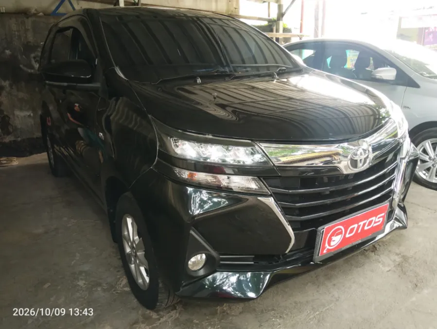 Foto Mobil Bekas Kanan Depan Toyota Avanza 1.3 G tahun 2021
