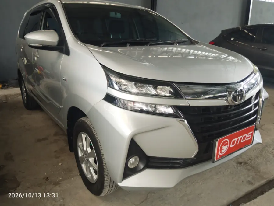 Foto Mobil Bekas Kanan Depan Toyota Avanza 1.3 G tahun 2021
