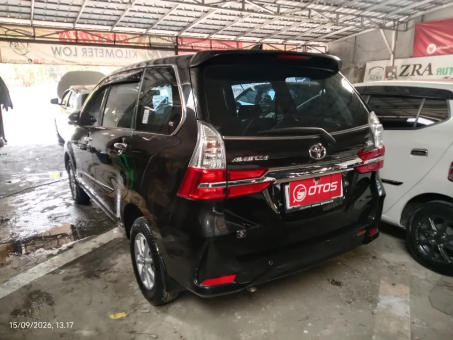 Foto Mobil Bekas Kiri Belakang Toyota Avanza 1.3 G tahun 2021