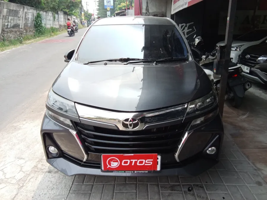 Foto Mobil Bekas Tampak Depan Toyota Avanza 1.3 G tahun 2021